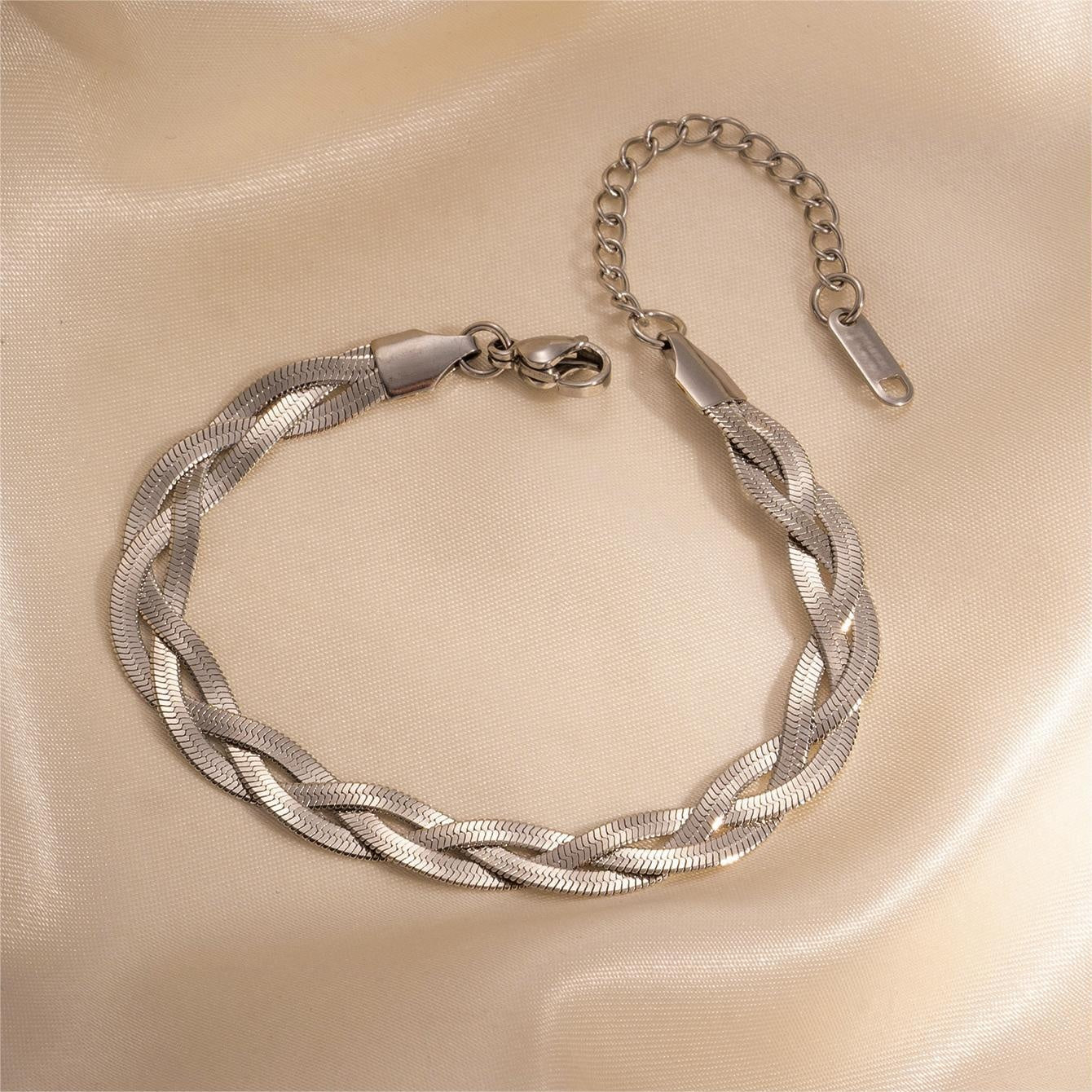Sleek Stylish Alloy Jewelry For Women